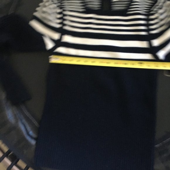 Club Monaco stripe sweater 100% merino wool - Picture 7 of 7